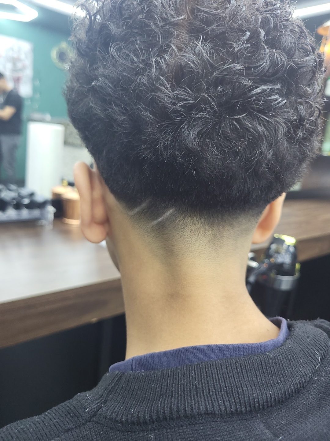 Locken mit Taper im Nacken